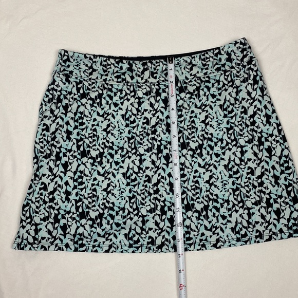 Tranquility printed skirt size Small polyester/spandex - Picture 2 of 7